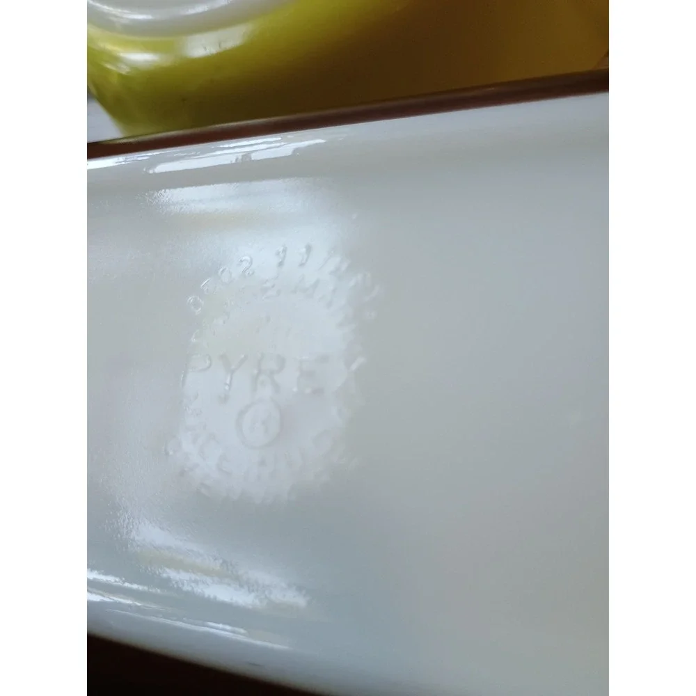 Vintage Pyrex Casserole Refrigerator Dishes Rectangular‎ Brown & Yellow Round